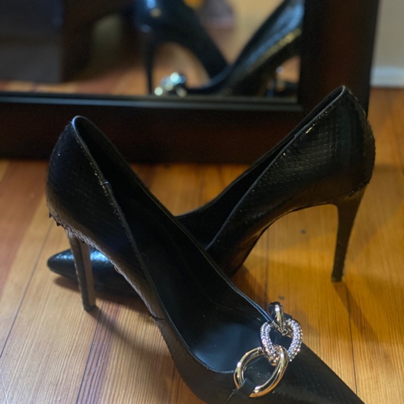 Shoes - Picture 5 of 10